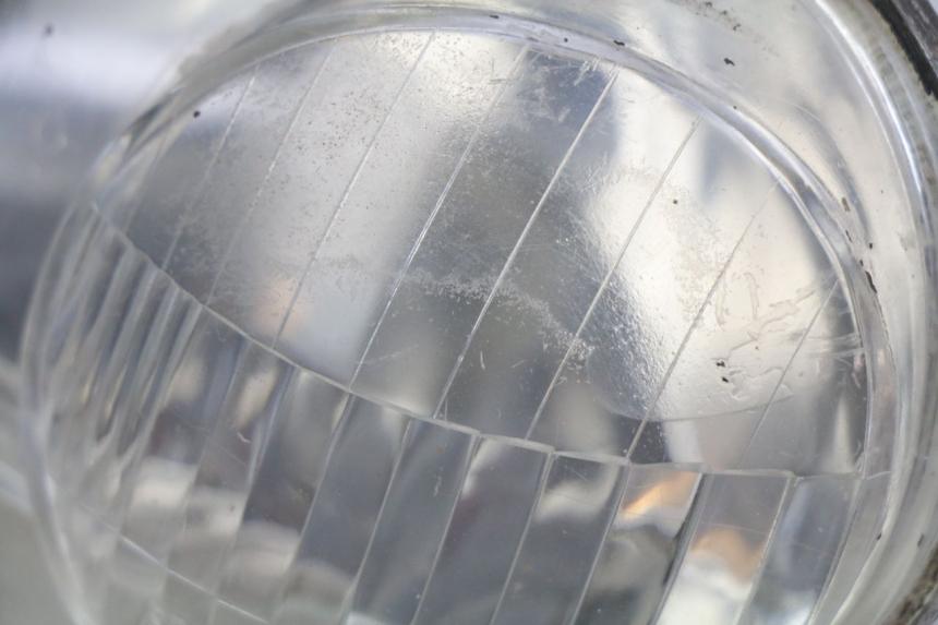 photo de FANALE ANTERIORE MBK BOOSTER NEXT GENERATION 50 (1995 - 1998) - Zoom sullo stato d'uso