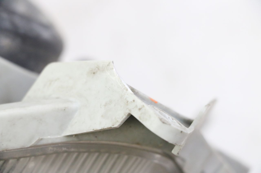 photo de FANALE ANTERIORE SUZUKI BURGMAN 125 (2007 - 2014) - Dettaglio del componente