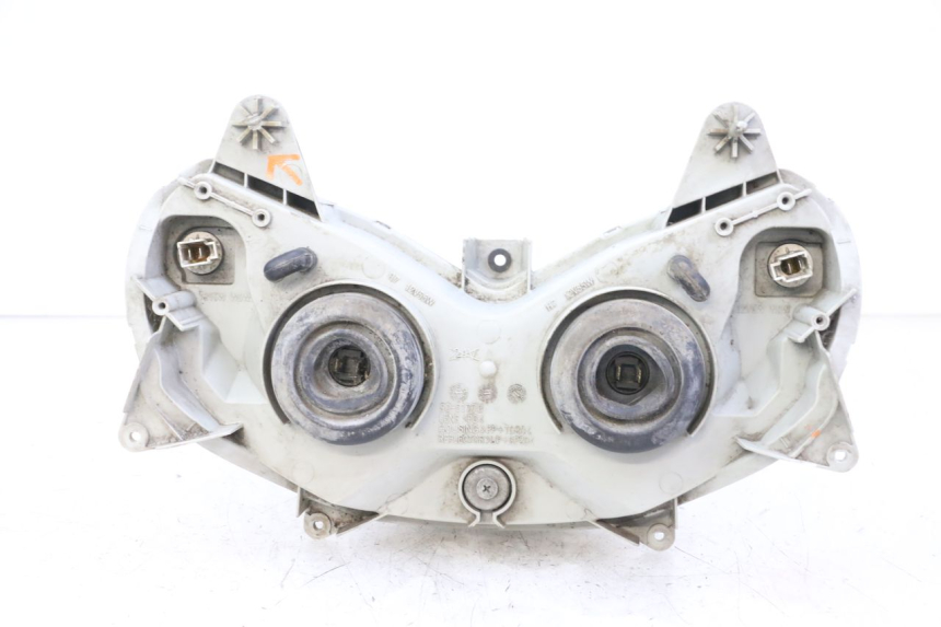 photo de FANALE ANTERIORE SUZUKI BURGMAN 125 (2007 - 2014) - Primo piano ad alta risoluzione