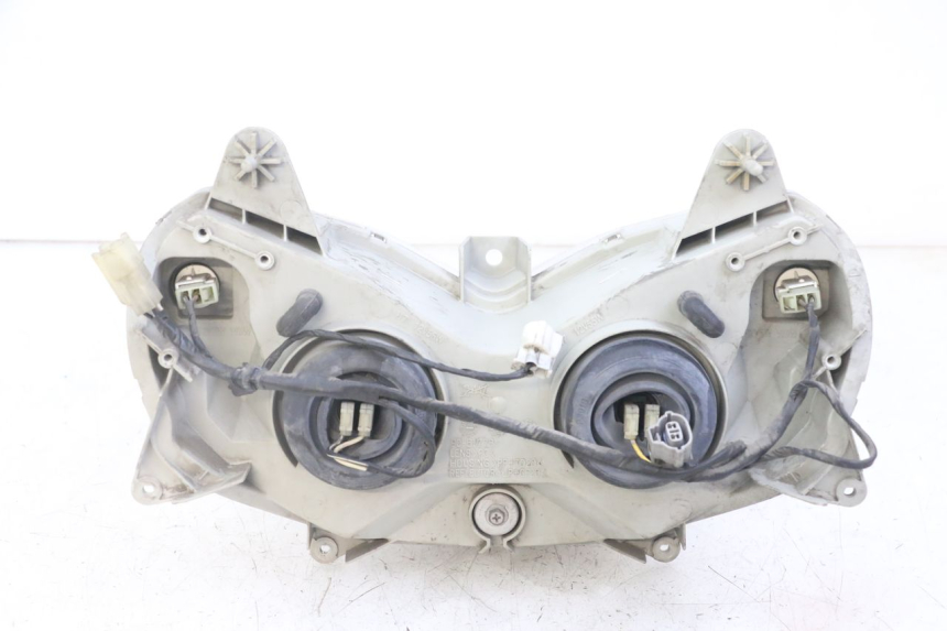 photo de FANALE ANTERIORE SUZUKI BURGMAN 125 (2007 - 2014) - Primo piano ad alta risoluzione