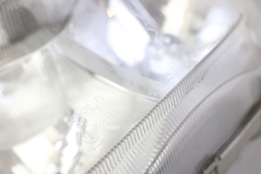 photo de FANALE ANTERIORE SUZUKI BURGMAN 125 (2007 - 2014) - Altra angolazione