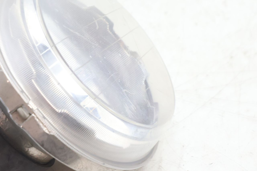 photo de FANALE ANTERIORE YAMAHA BW'S BWS 125 (2010 - 2013) - Zoom sullo stato d'uso