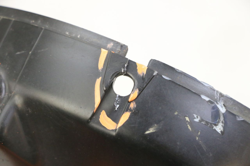 photo de FANALE ANTERIORE HONDA CBF 500 (2004 - 2007) - Focus sulla struttura