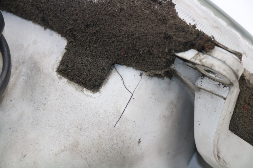 photo de FANALE ANTERIORE HONDA CBR F 600 (1991 - 1994) - Primo piano tecnico