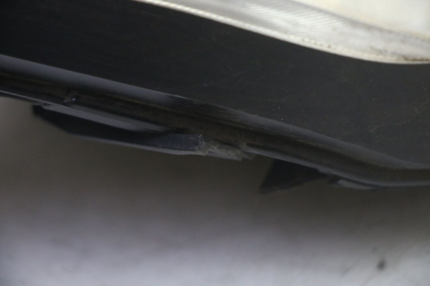 photo de FARO ANTERIORE YAMAHA CYGNUS X INJECTION 125 (2007 - 2013) - Zoom sullo stato d'uso