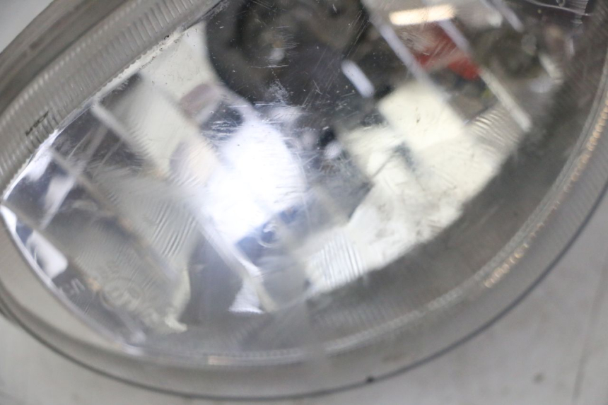 photo de FARO ANTERIORE DAELIM BESBI 125 (2007 - 2008) - Zoom sullo stato d'uso