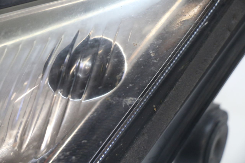 photo de FARO ANTERIORE SUZUKI DL V STROM 1000 (2002 - 2007) - Dettagli dei punti di fissaggio