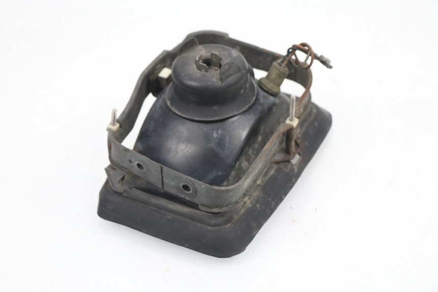 photo de FANALE ANTERIORE SUZUKI DR DJEBEL 600 (1985 - 1990) - Zoom sullo stato d'uso