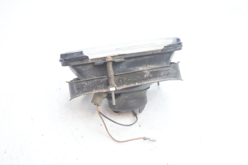 photo de FARO ANTERIORE SUZUKI DR S 600 (1985 - 1989) - Primo piano tecnico