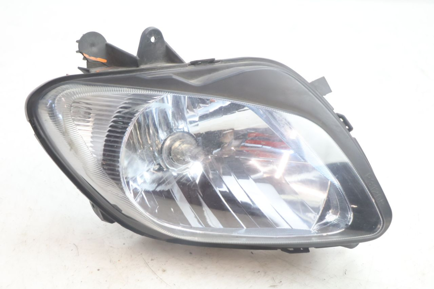 photo de FARO ANTERIORE DESTRA SUZUKI BURGMAN EXECUTIVE ABS 650 (2006 - 2012) - Vista principale