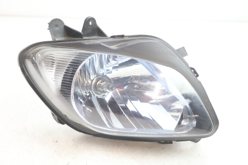 photo de FARO ANTERIORE DESTRA SUZUKI BURGMAN EXECUTIVE ABS 650 (2006 - 2012) - Vista principale