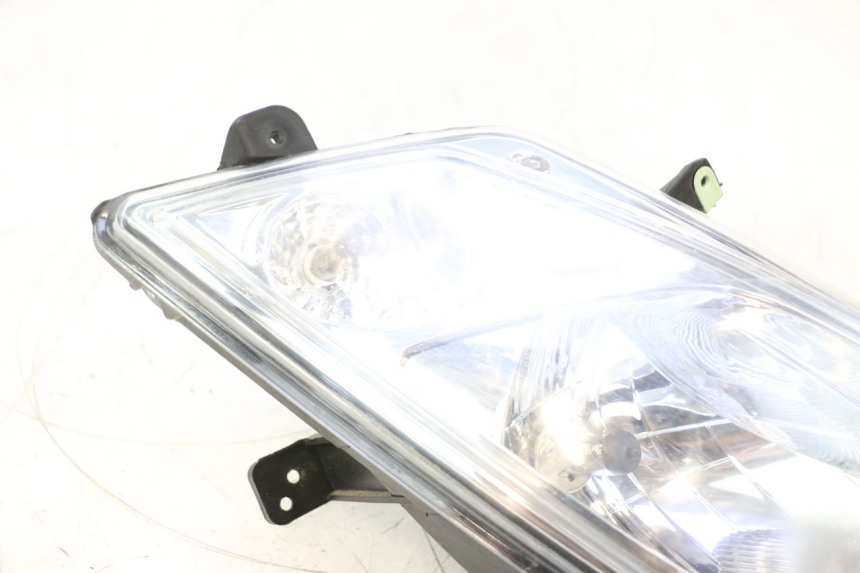 photo de FANALE ANTERIORE DESTRO PEUGEOT CITYSTAR 2T 50 (2018 - 2021) - Dettaglio del componente