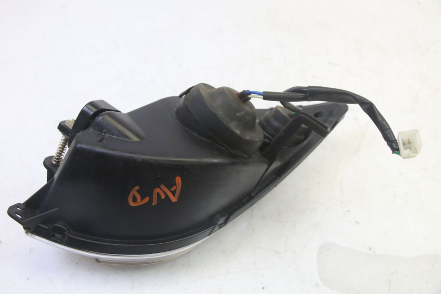 photo de FANALE ANTERIORE DESTRO PEUGEOT CITYSTAR 50 (2013 - 2017) - Dettagli dei punti di fissaggio