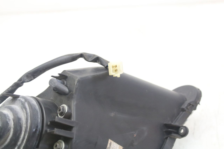 photo de FARO ANTERIORE DESTRA PEUGEOT GEOPOLIS RS 125 (2007 - 2009) - Altra angolazione