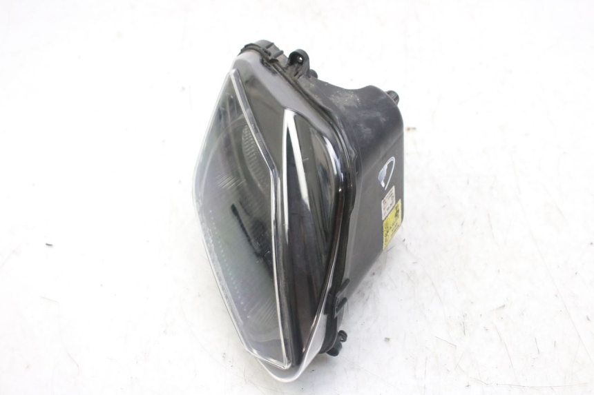 photo de FANALE ANTERIORE DESTRO DERBI GPR 50 (2004 - 2009) - Zoom sullo stato d'uso