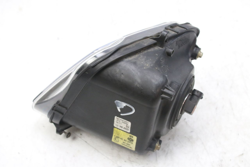 photo de FANALE ANTERIORE DESTRO DERBI GPR 50 (2004 - 2009) - Altra angolazione