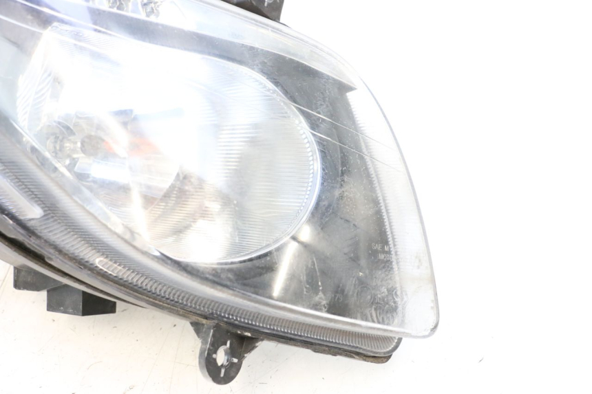 photo de FARO ANTERIORE DESTRO SYM GTS EVO 125 (2009 - 2013) - Altra angolazione