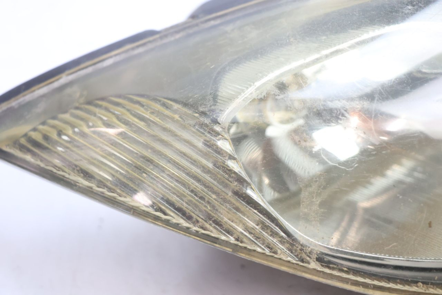 photo de FARO ANTERIORE DESTRA KYMCO MXU R 250 (2004 - 2010) - Zoom sullo stato d'uso