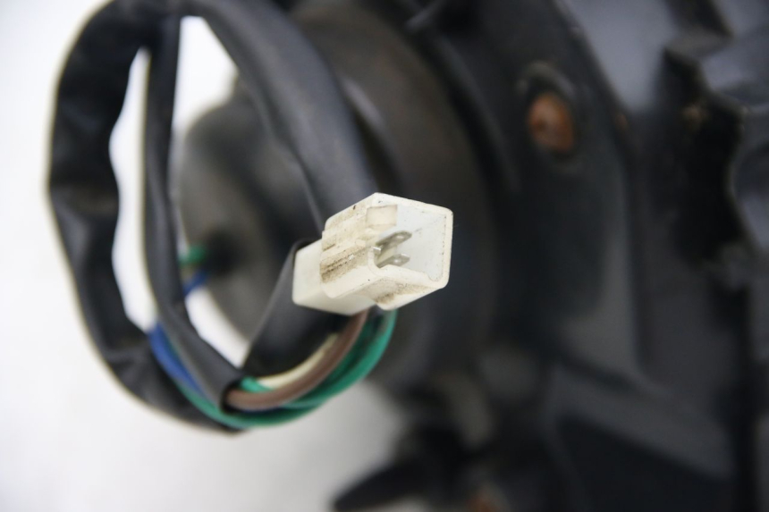 photo de FANALE ANTERIORE DESTRO SELECT UP OCTALIS 125 (2007 - 2012) - Primo piano tecnico