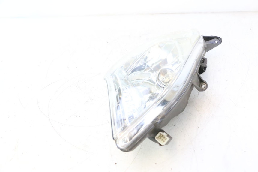 photo de FARO ANTERIORE DESTRA PEUGEOT SATELIS 125 (2013 - 2018) - Primo piano ad alta risoluzione