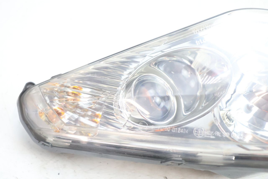 photo de FANALE ANTERIORE DESTRO PEUGEOT SATELIS 125 (2006 - 2009) - Dettaglio del componente