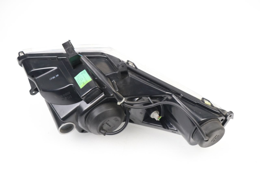 photo de FANALE ANTERIORE DESTRO PEUGEOT SATELIS 125 (2010 - 2012) - Primo piano tecnico