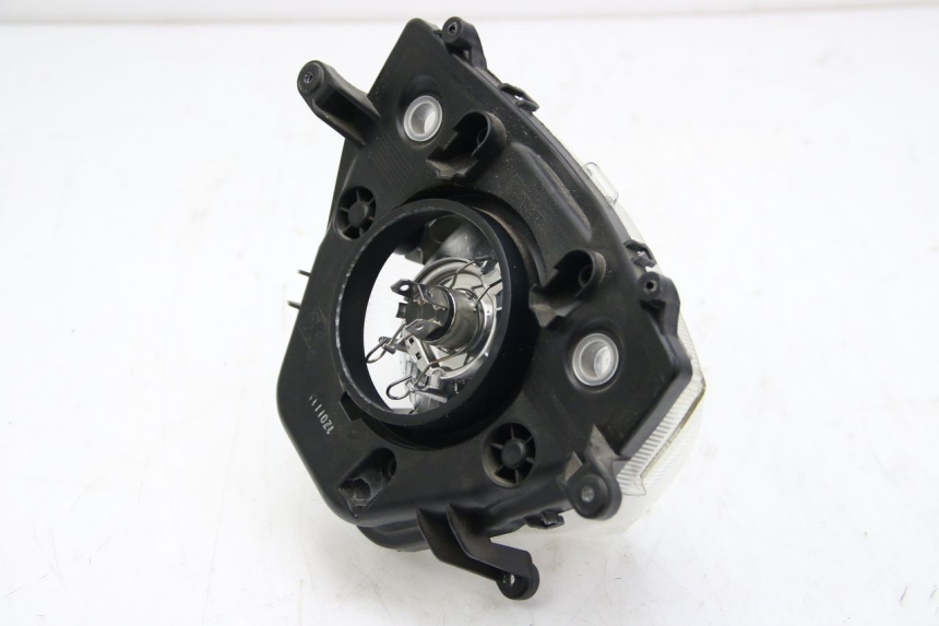 photo de FANALE ANTERIORE PEUGEOT E-VIVACITY 1 (2012 - 2018) - Primo piano tecnico