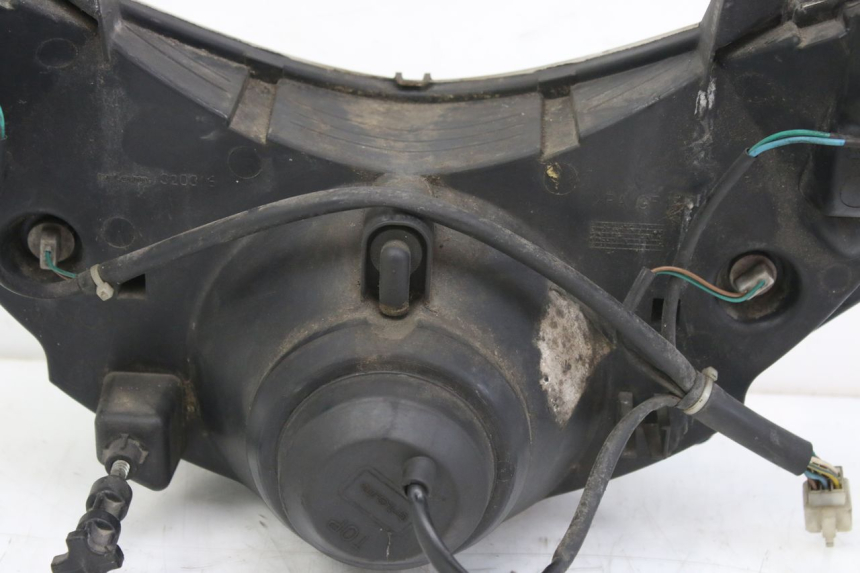 photo de FANALE ANTERIORE PEUGEOT ELYSTAR 50 (2002 - 2014) - Caratteristiche distintive