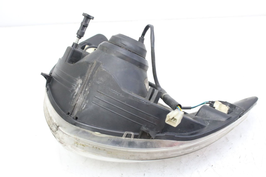 photo de FANALE ANTERIORE PEUGEOT ELYSTAR 50 (2002 - 2014) - Stato della superficie e materiale