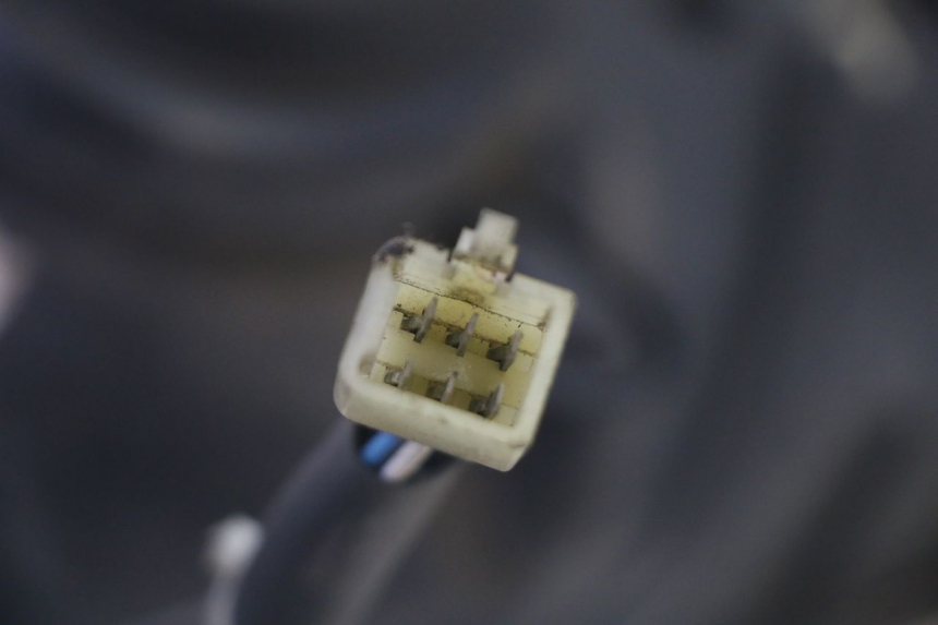 photo de FANALE ANTERIORE PEUGEOT ELYSTAR 50 (2002 - 2014) - Altra vista dell'articolo