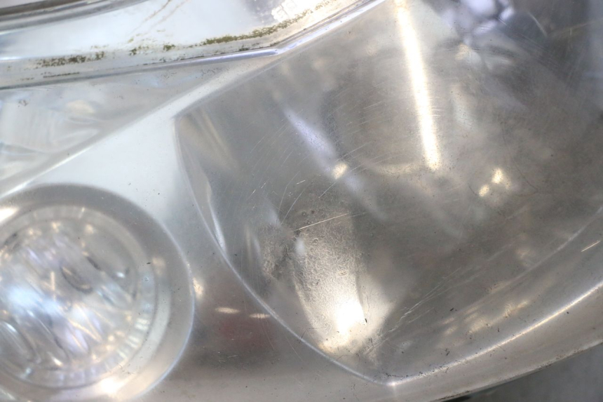 photo de FANALE ANTERIORE PEUGEOT ELYSTAR 50 (2002 - 2014) - Ispezione visiva dettagliata