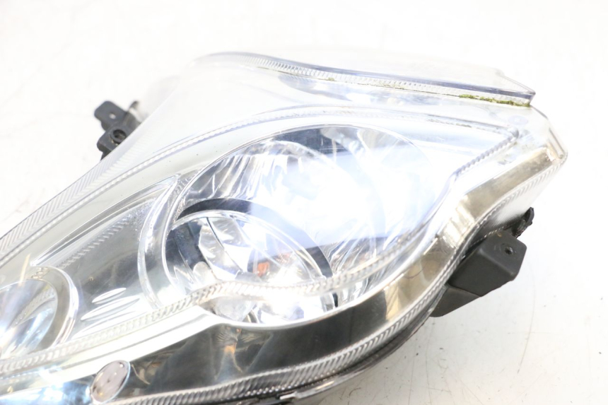photo de FARO ANTERIORE KEEWAY F-ACT FACT EVO 50 (2020 - 2026) - Caratteristiche distintive