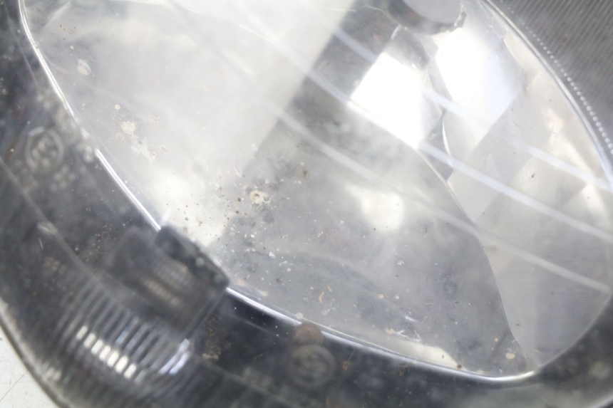 photo de FANALE ANTERIORE HONDA FES PANTHEON 2T 125 (1998 - 2002) - Focus sulla struttura