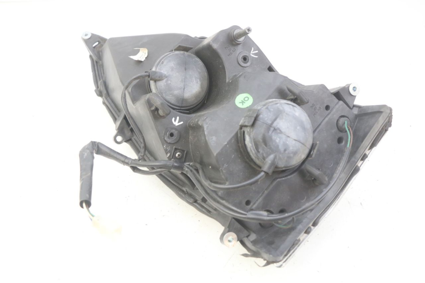 photo de FANALE ANTERIORE HONDA FES PANTHEON 125 (2003 - 2007) - Zoom sullo stato d'uso