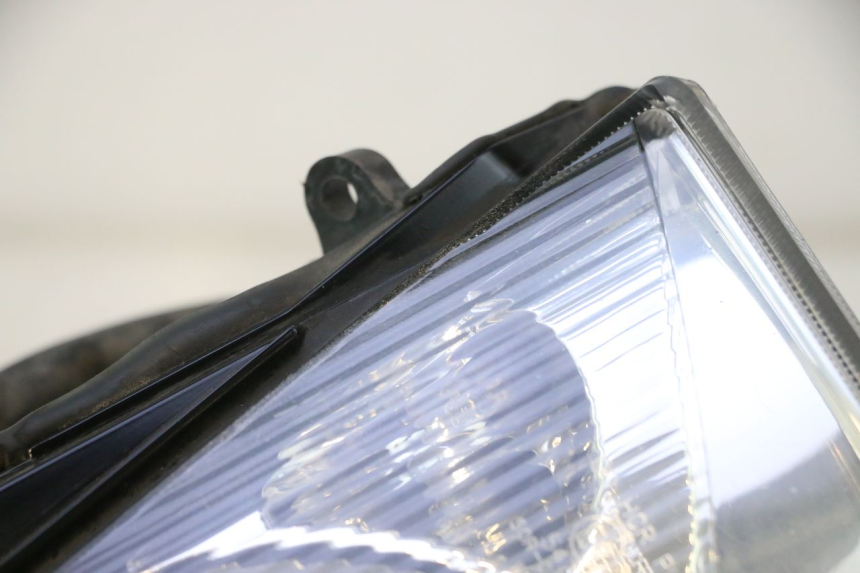 photo de FANALE ANTERIORE HONDA FES PANTHEON 125 (2003 - 2007) - Stato della superficie e materiale