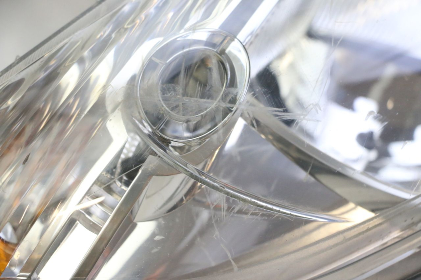 photo de FANALE ANTERIORE HONDA FES S-WING SWING ABS 125 (2007 - 2015) - Marcature e riferimenti originali