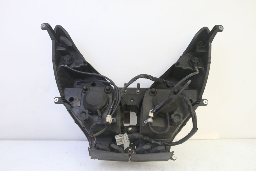 photo de FANALE ANTERIORE HONDA FES S-WING SWING ABS 125 (2007 - 2015) - Dettagli dei punti di fissaggio