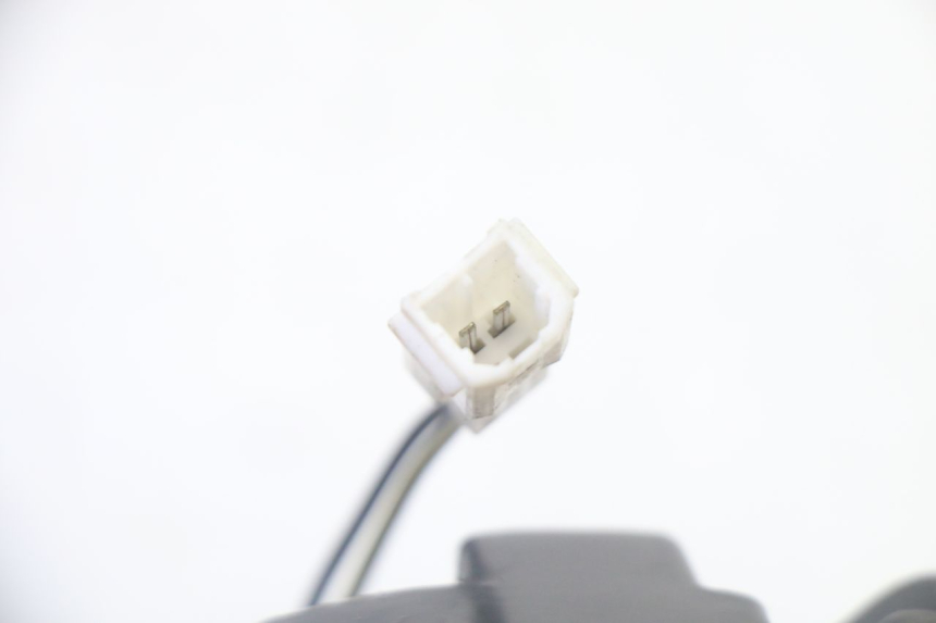 photo de FANALE ANTERIORE PIAGGIO FLY 2T 50 (2004 - 2017) - Dettagli dei punti di fissaggio