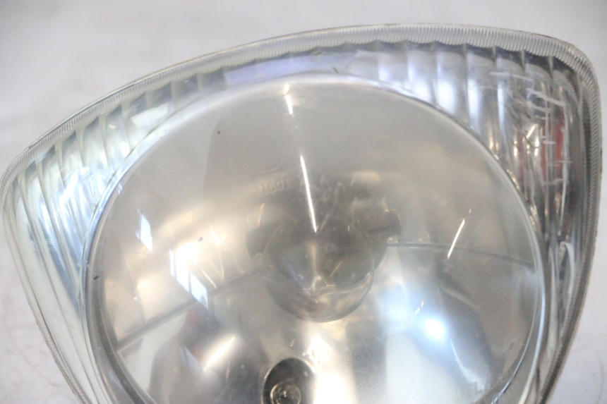 photo de FANALE ANTERIORE PIAGGIO FLY 2T 50 (2004 - 2017) - Focus sulla struttura
