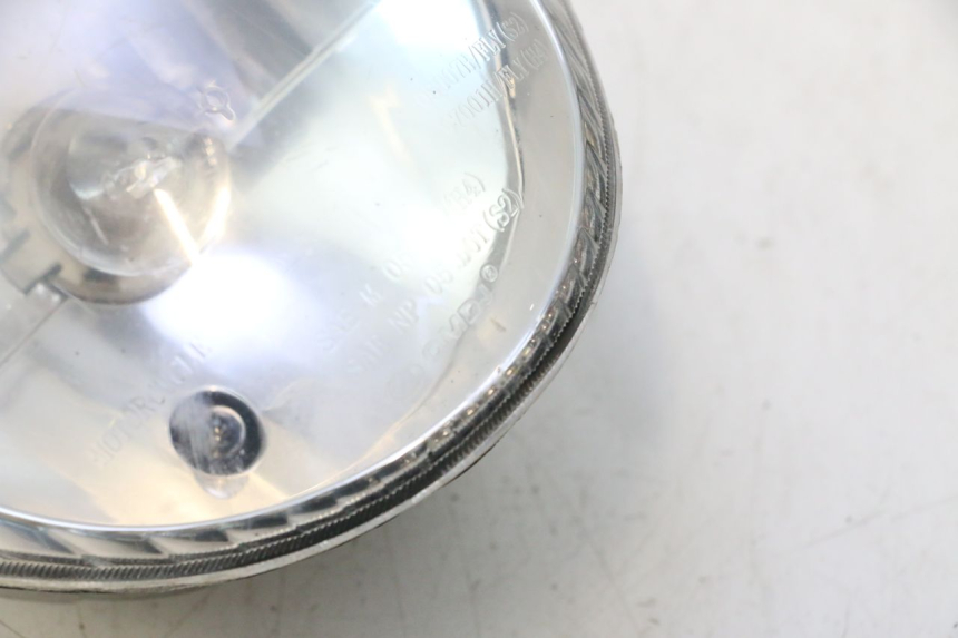 photo de FANALE ANTERIORE PIAGGIO FLY 2T 50 (2004 - 2017) - Zoom sullo stato d'uso