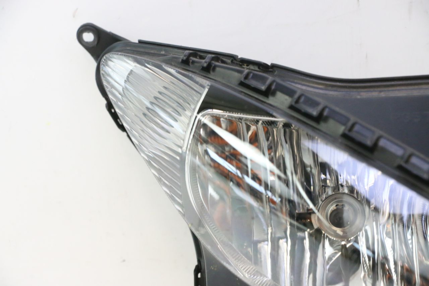 photo de FARO ANTERIORE YAMAHA FZ8 800 (2010 - 2016) - Dettaglio del componente