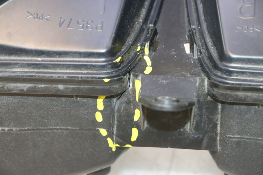 photo de FARO ANTERIORE YAMAHA FZ8 800 (2010 - 2016) - Angolazione alternativa
