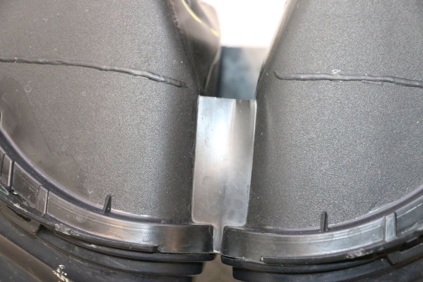 photo de FARO ANTERIORE YAMAHA FZ8 800 (2010 - 2016) - Primo piano tecnico