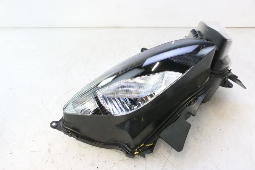 photo de FARO ANTERIORE YAMAHA FZ8 800 (2010 - 2016) - Stato della superficie e materiale