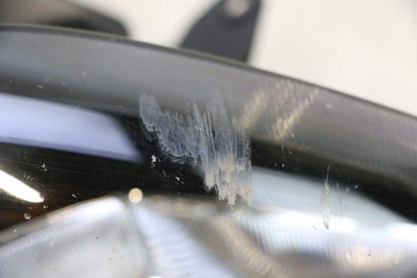 photo de FARO ANTERIORE YAMAHA FZ8 800 (2010 - 2016) - Marcature e riferimenti originali