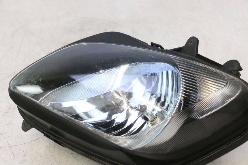 photo de FARO ANTERIORE SINISTRA SUZUKI BURGMAN EXECUTIVE ABS 650 (2006 - 2012) - Altra angolazione