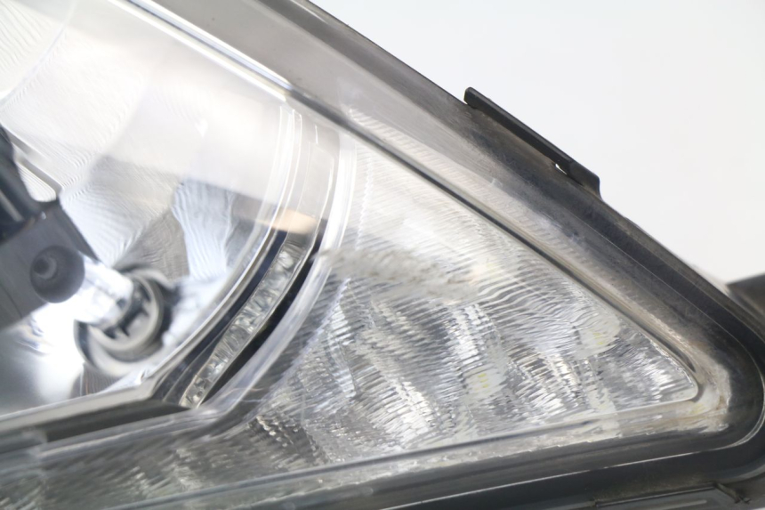 photo de FARO ANTERIORE SINISTRA BMW C SPORT 650 (2015 - 2021) - Zoom sui componenti