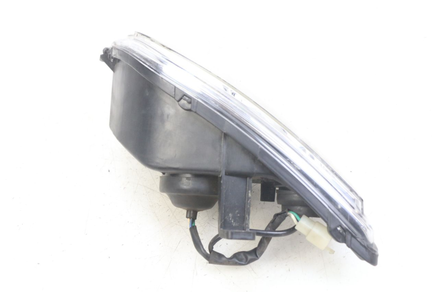 photo de FANALE ANTERIORE SINISTRO PEUGEOT CITYSTAR 2T 50 (2018 - 2021) - Stato della superficie e materiale