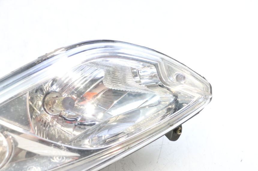 photo de FANALE ANTERIORE SINISTRO PEUGEOT CITYSTAR 2T 50 (2018 - 2021) - Zoom sullo stato d'uso
