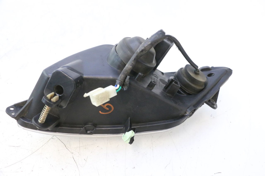 photo de FANALE ANTERIORE SINISTRO PEUGEOT CITYSTAR 2T 50 (2018 - 2021) - Primo piano tecnico